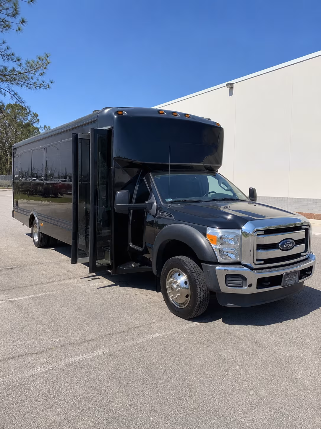 Rent a Bus to Mississippi Coliseum
