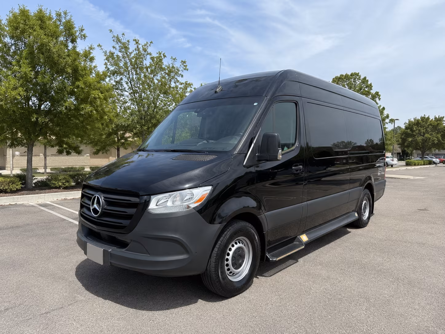 Jackson Airport Shuttle & Transportation party bus exterior