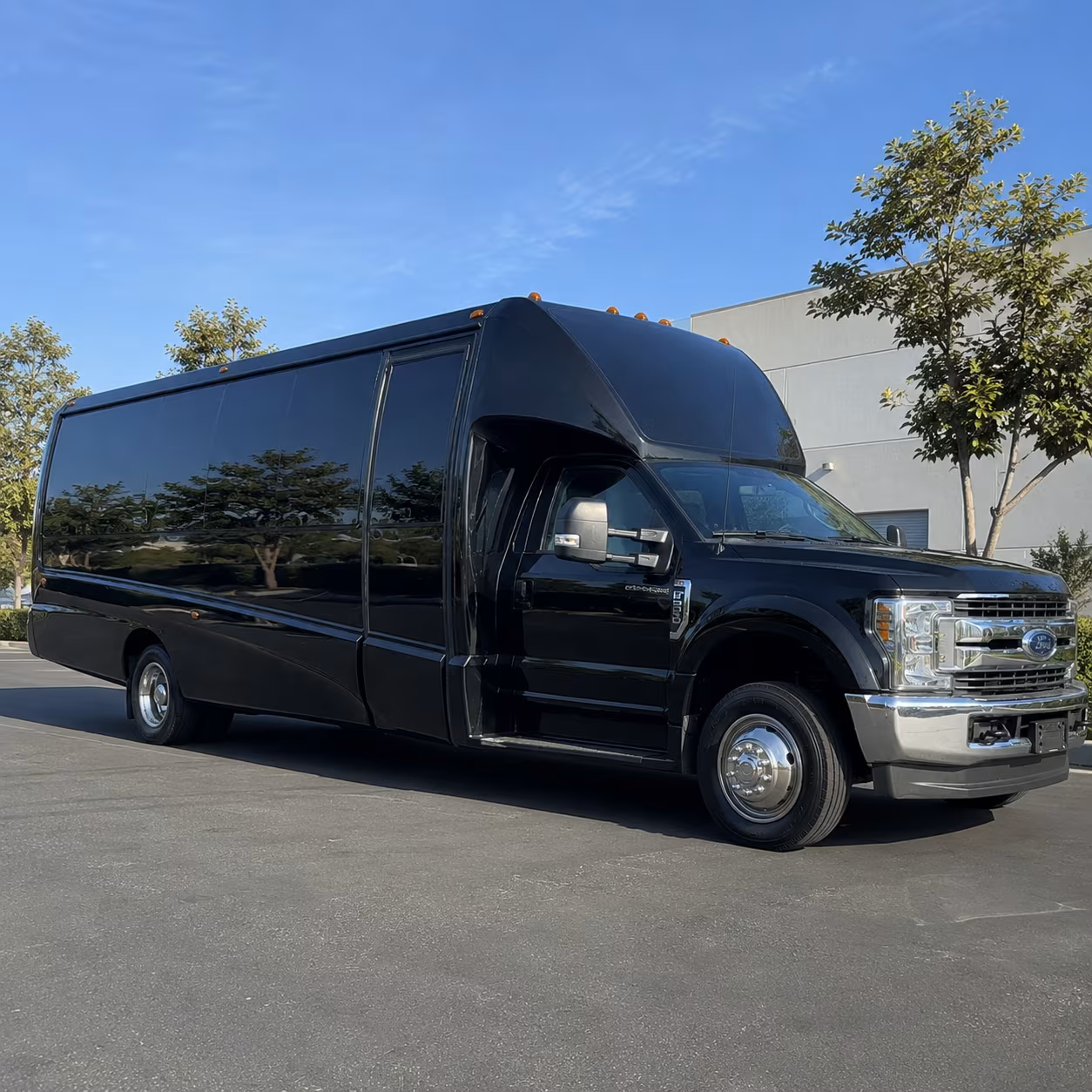 Jackson Winery Tour & Pub Crawl Transportation